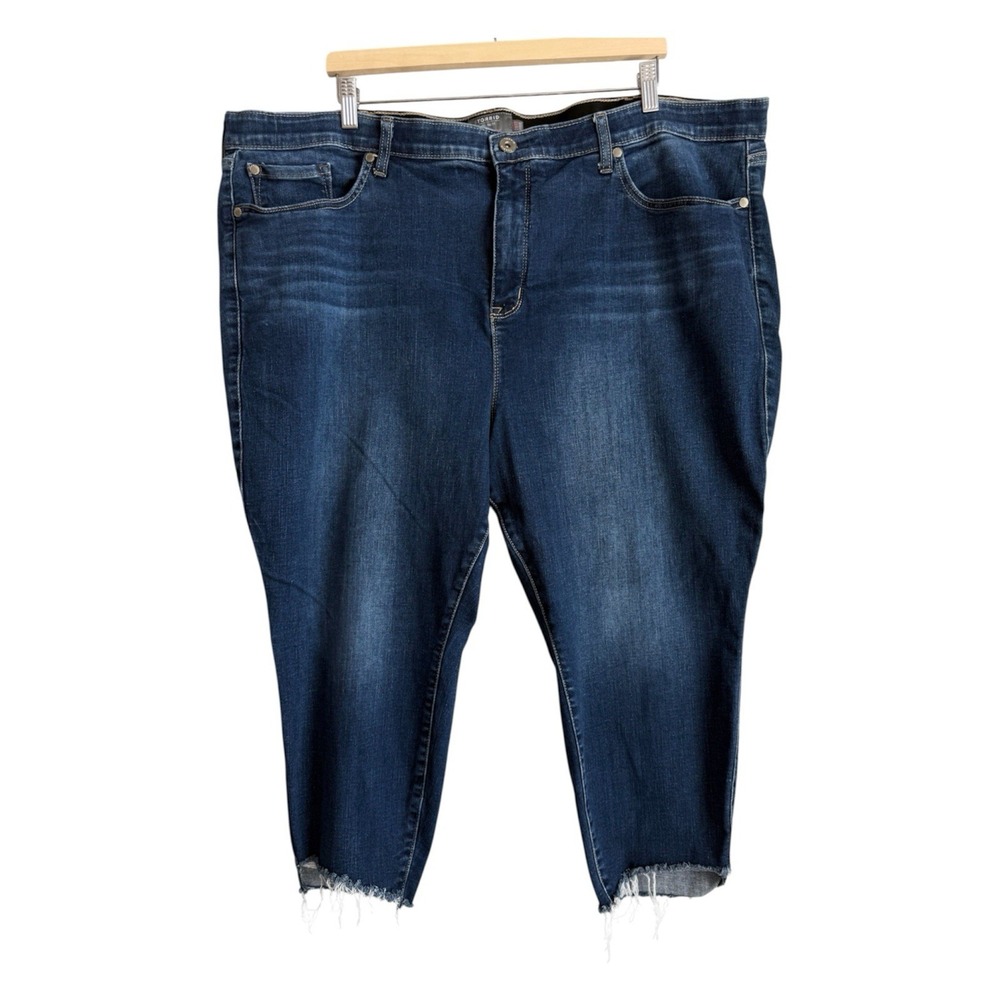 Torrid Sky High Skinny Cropped Jeans 28XS Blue Stretch Denim Frayed Hem Indie
